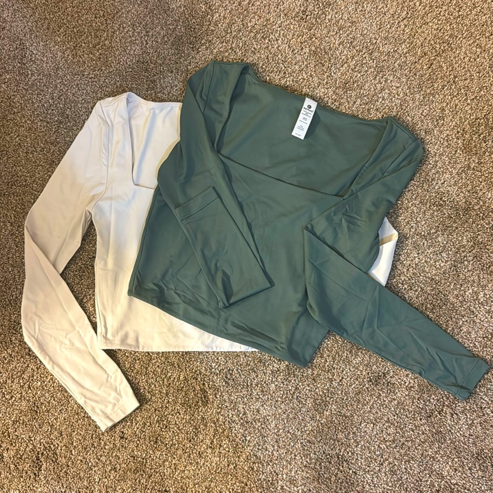 90 degrees. Contour Olivia Crop, Square Neck Top